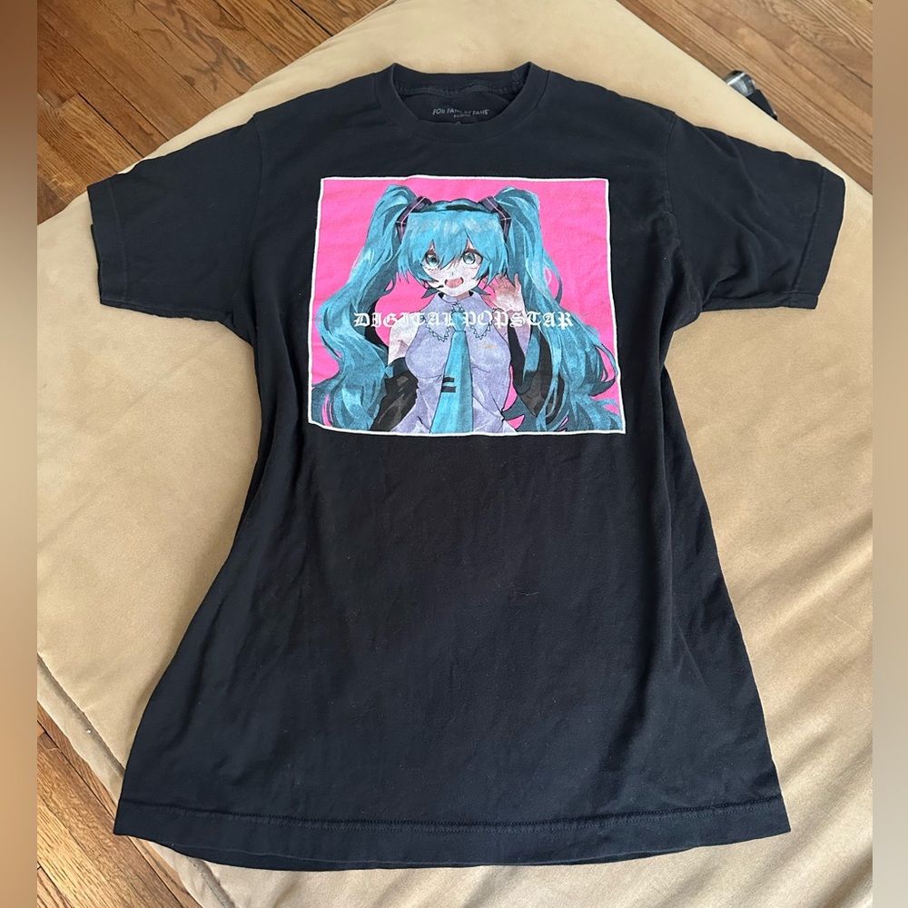 Hatsune Miku Anime Black Graphic T-Shirt For Fans By Fans Gryphon Size M
